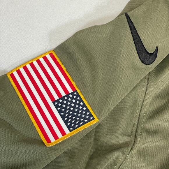 DK Metcalf Seattle Seahawks Nike Vapor Limited Salute to Service Jersey - Picture 4 of 8